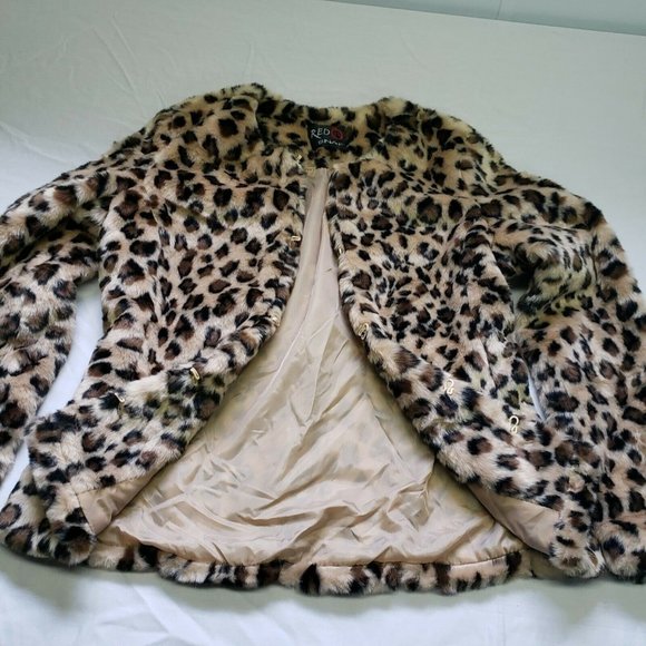 Red Snap Leopard Jacket Furry Hook and Eye Closure - Picture 4 of 7